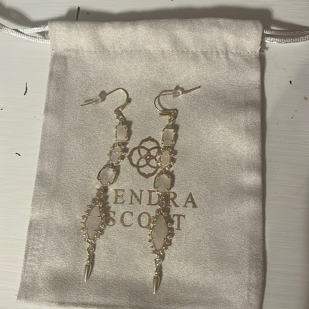Kendra Scott Leandra Earrings
